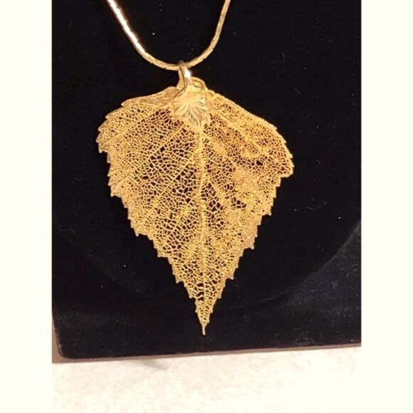 VINTAGE GOLD LEAF NECKLACE - Picture 2 of 4
